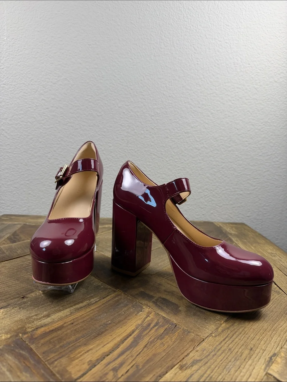 Size 6.5 Coutgo Platform Mary Jane Heels in Burgundy Patent